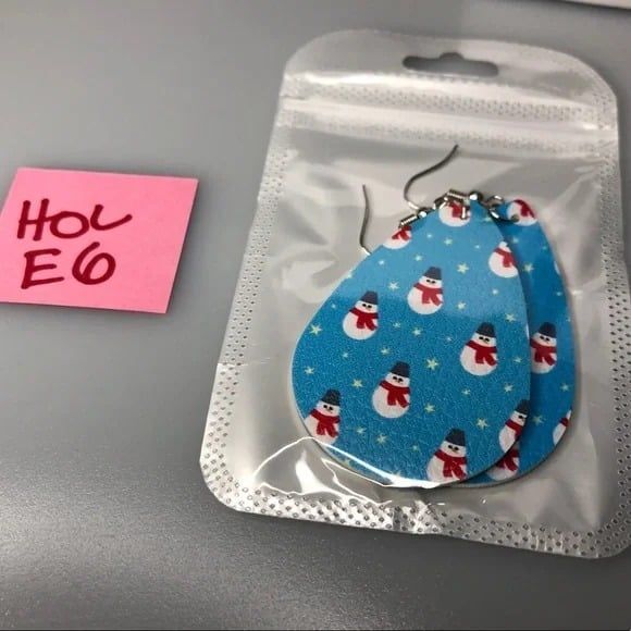 Light Blue PU Leather Snowman Teardrop Earrings - Picture 5 of 6